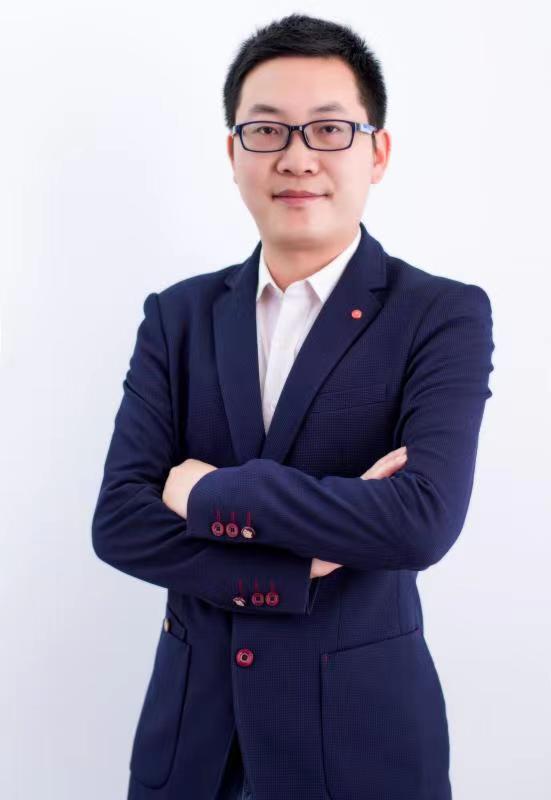 熊霸 照片.jpg